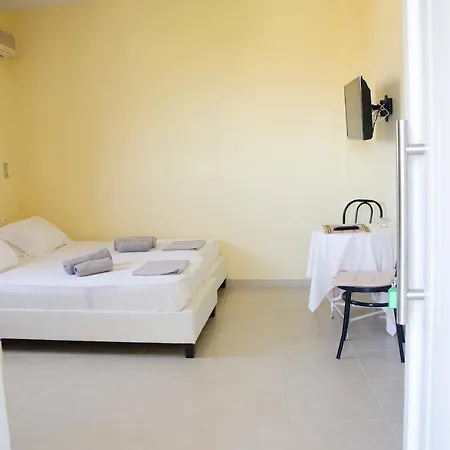 Erato Apartment *